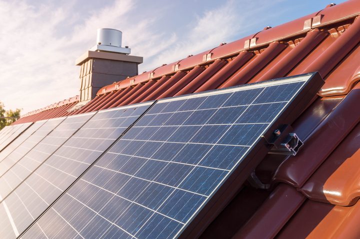 Photovoltaikanlage auf einem Wohnhausdach